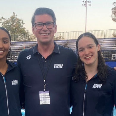 Jol, Semra and Isabella smile in front of a pool in California